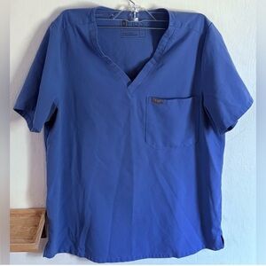 Figs One-Pocket Light Blue Scrub Top Size L